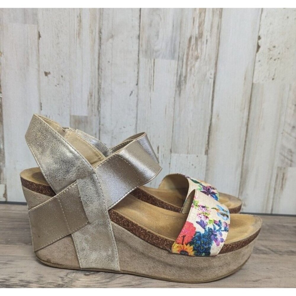 Nature Breeze Wedge Floral Sandals Women's 10